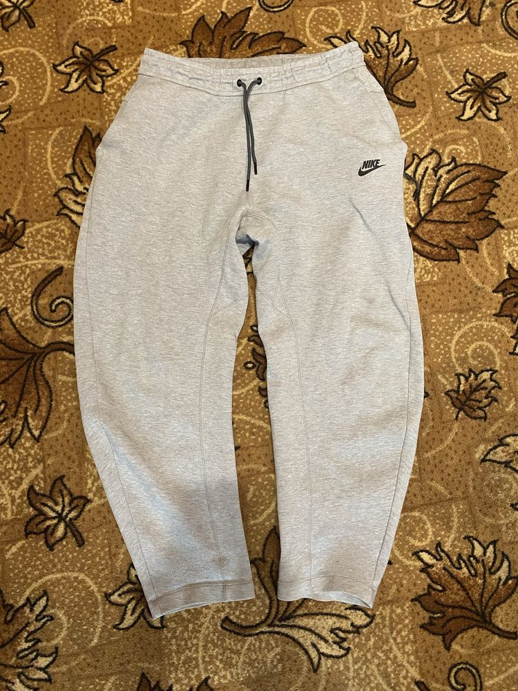 штани nike tech fleece