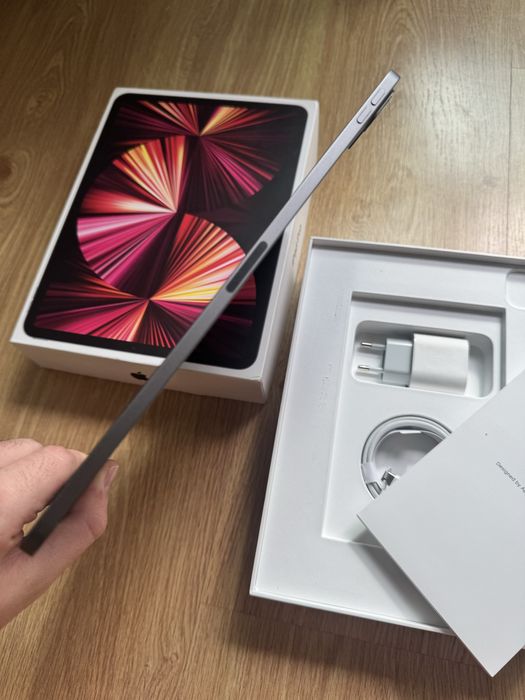 Ipad Pro M1 3 geracão de 128gb 11’ com Capa Apple