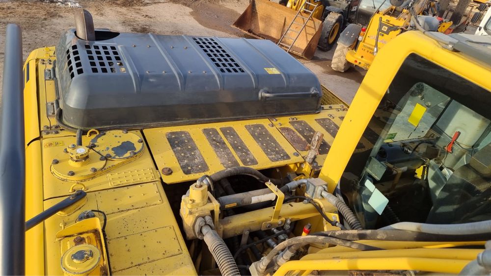 Экскаватор Komatsu PC 210 LC , 2012 г , гус 90 см