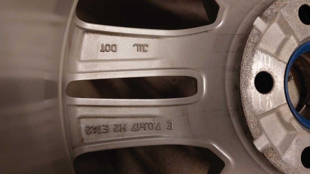 AUDI orginalne felgi aluminiowe+opony (zimowe)