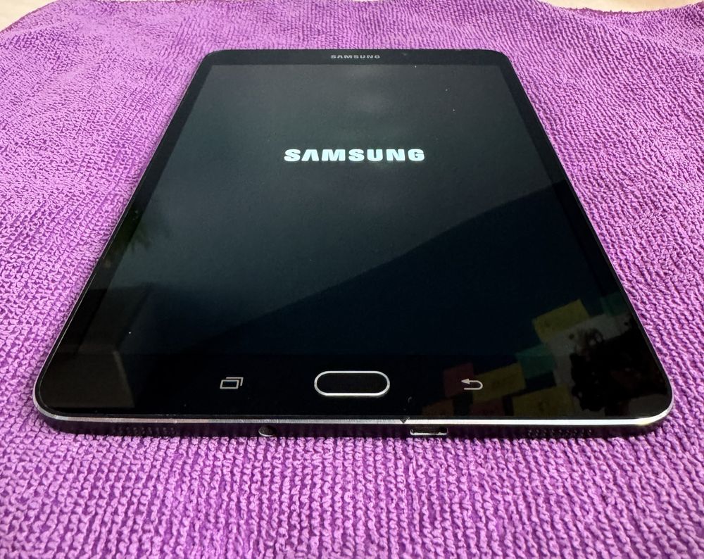 Galaxy tab s2 wifi + oryginalne etui