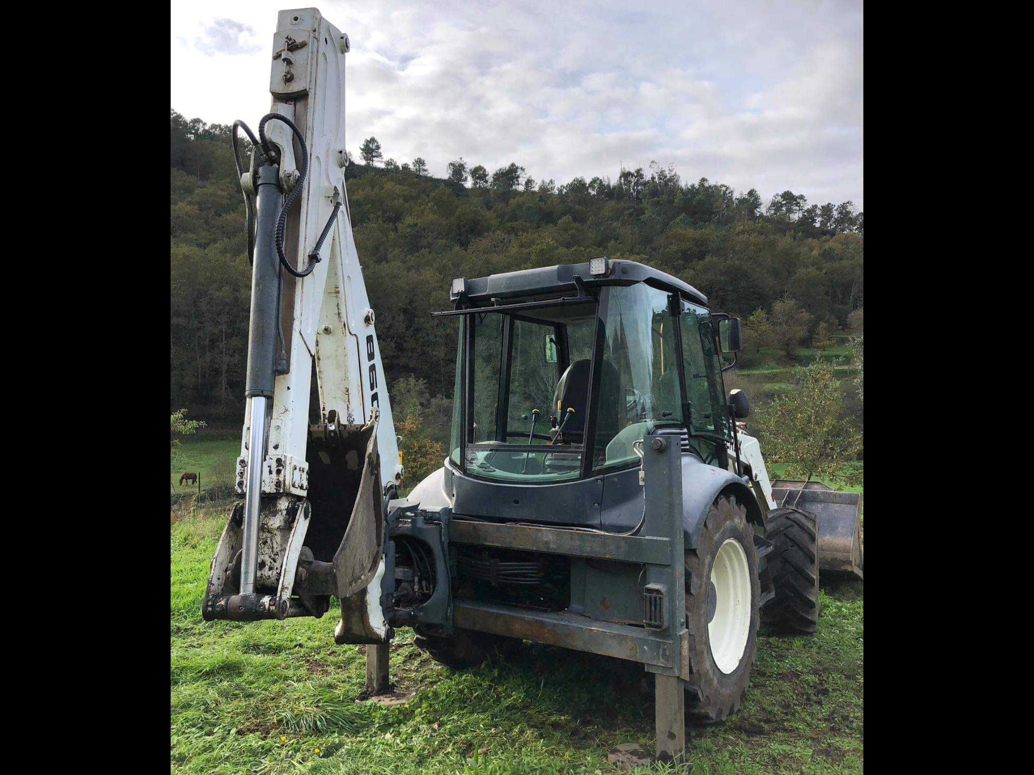 Retroescavadora, Marca: Terex Modelo: 860SX Ano:2008