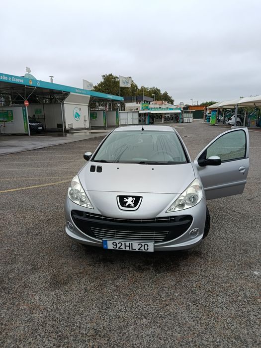 Peugeot 206 versão especial +