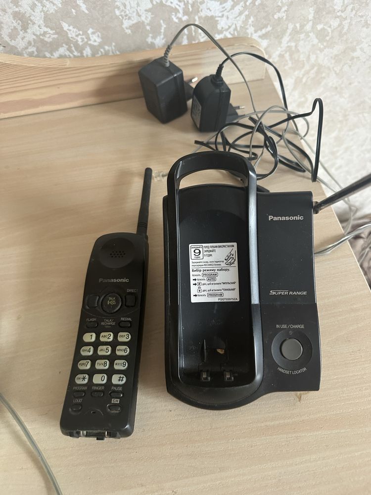 2 телефони Panasonik  у відмінному стані