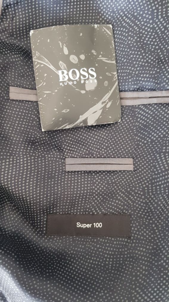 Garnitur Hugo Boss, raz użyty, rozmiar 46, Slim fit