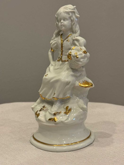 Duże figurki 95 zł/kpl. chłopca i dziewczyny porcelana zdobiona złotem