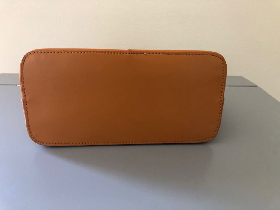 Mala pele marca Lamarthe