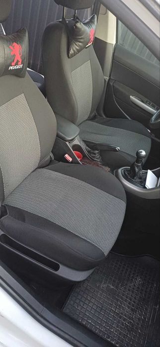 Автомобіль PEUGEOT 308 SW