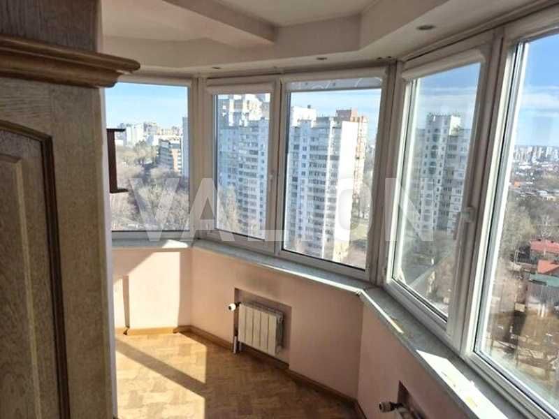 Продаж 3к квартири на вул. Клінічна 23-25, загальною площею 101.7 м2