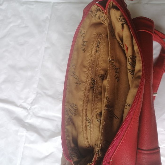 Torebka czerwona skóropodobna