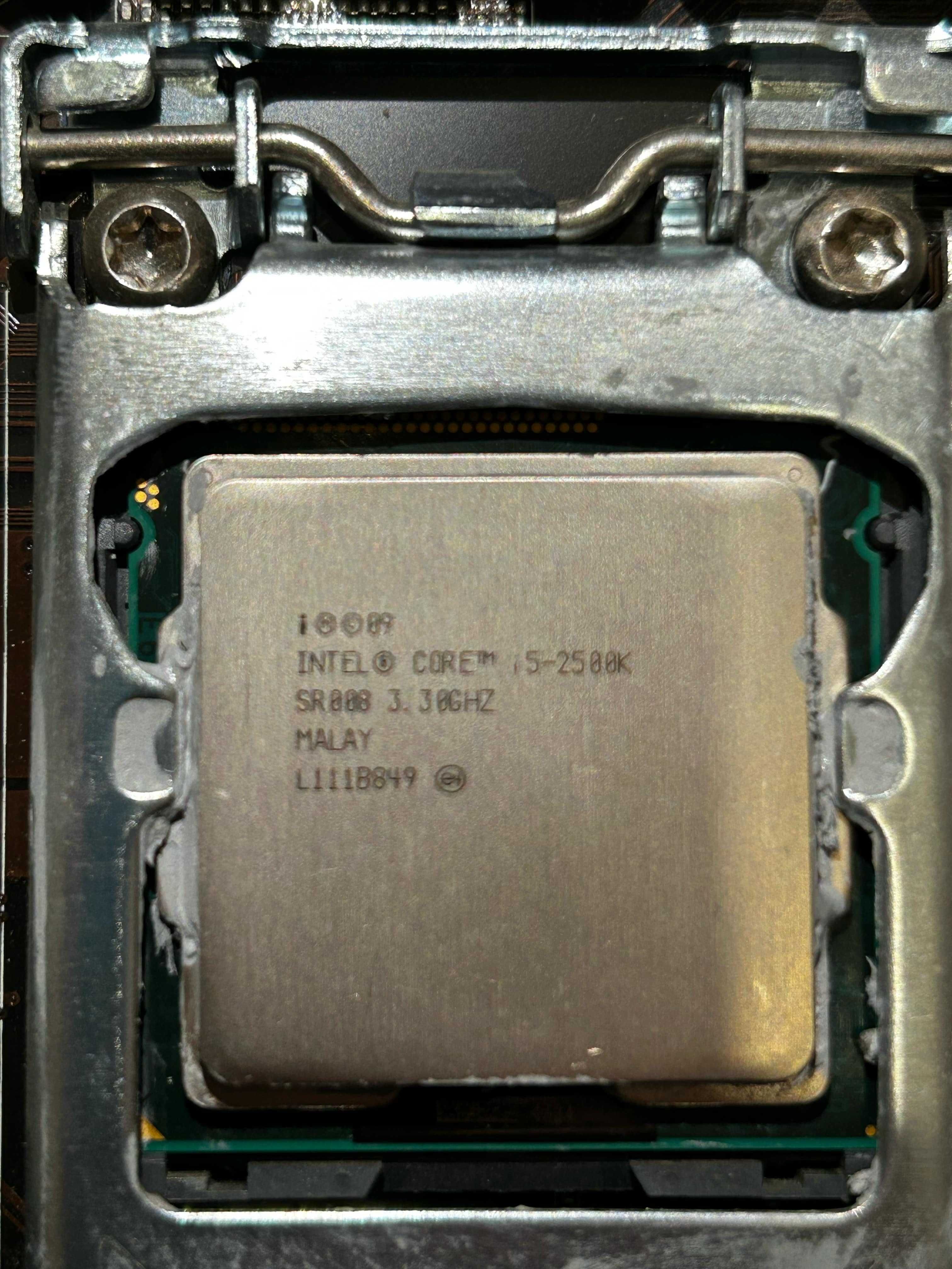 Intel i5-2500K, ASRock Z68 Pro3 + 16GB RAM HyperX + Monitor AOC E2070S