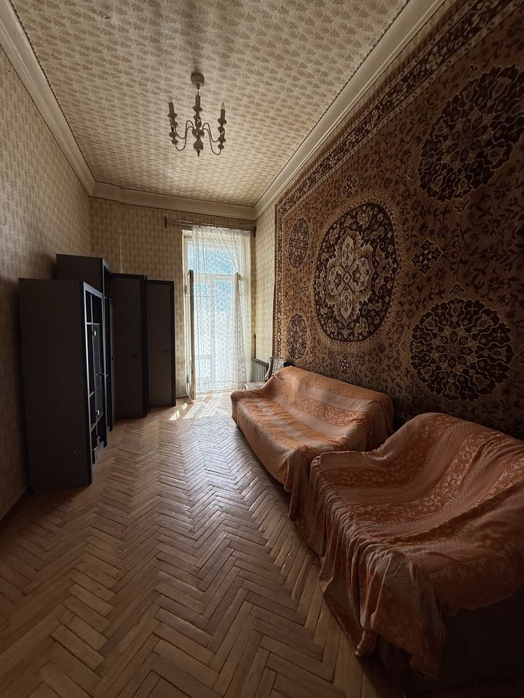 Продам 3 кімнатну квартиру рн центр міста