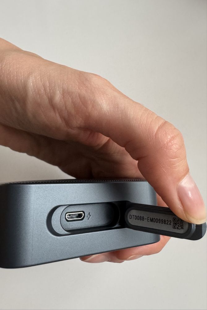 JBL Go Essential