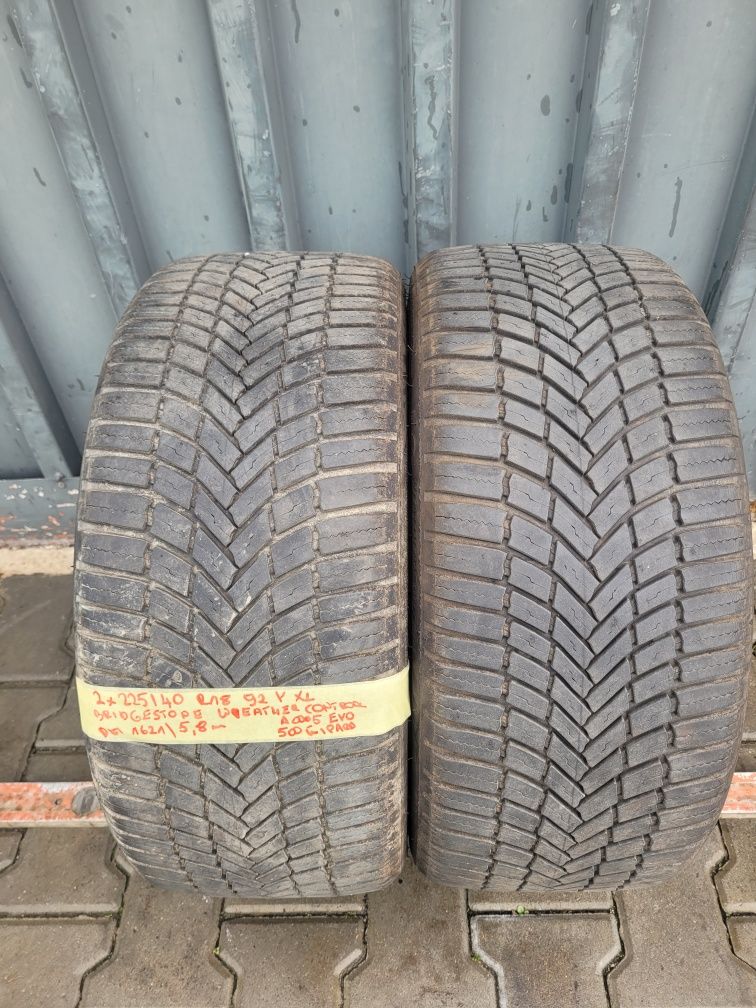 Opony całoroczne używane 225/40 R18 92Y XL Bridgestone - 2 szt.