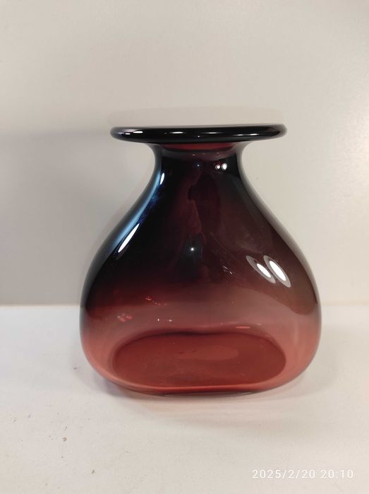 Wazon z kołnierzem butla Tarnowiec rubinowo-szary Szkło PRL