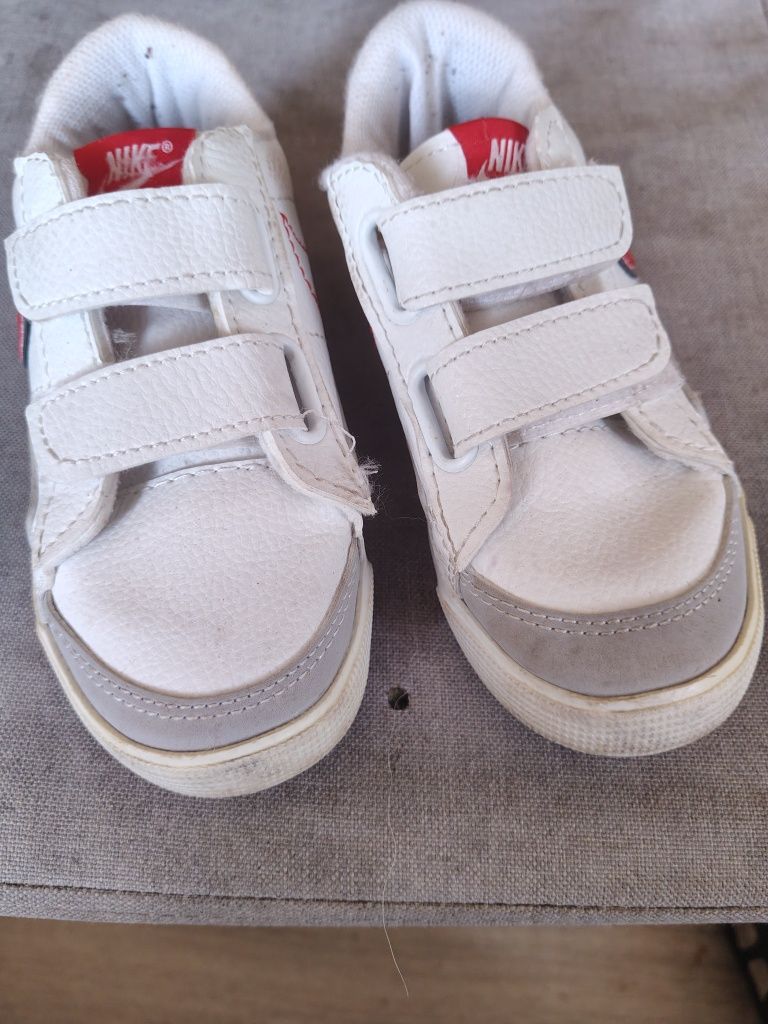 Buty dziecięce Nike rozmiar 29
