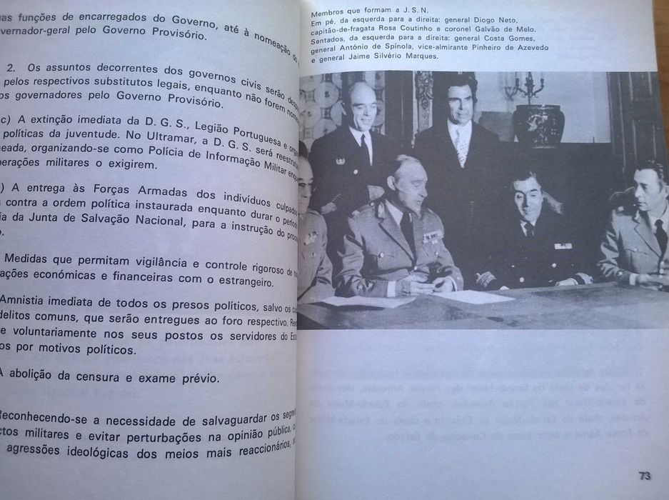 Cravo Rubro Revolução - César de la Lama