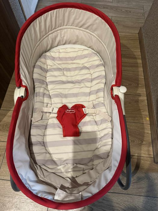 Wielofunkcyjny leżaczek-bujaczek-łóżeczko 3w1 Tiny Love
