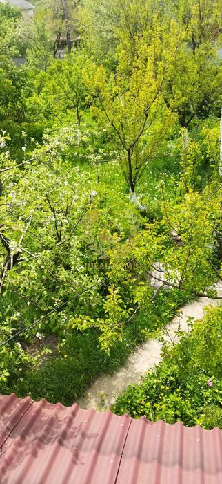 Продам двоповерховий дачний будинок поблизу с.Блиставиця