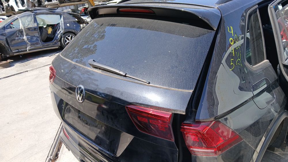 Porta / tampa da mala VOLKSWAGEN Tiguan (AD1, AX1)