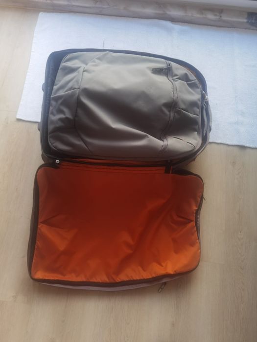 2 malas Delsey com expansão, 2 rodas e oferta de saco de viagem