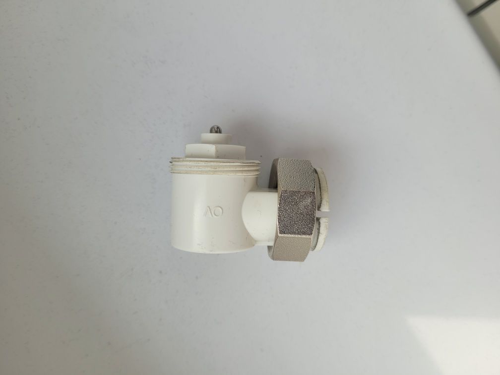 Adapter kątowy m30x1,5 do głowicy termostatycznej