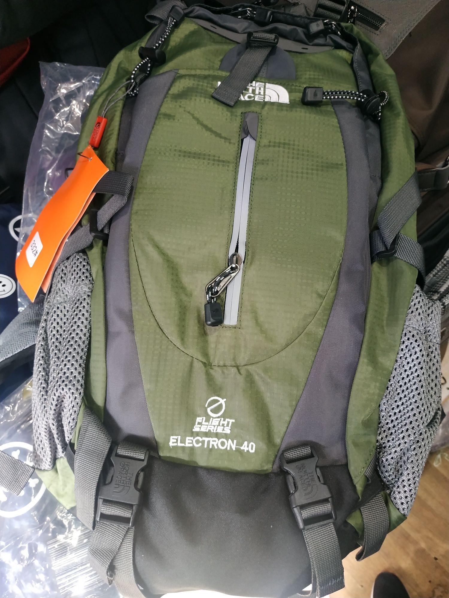 Рюкзак The North Face 40 l вело-рюкзак вентилируемая спинка каркасная