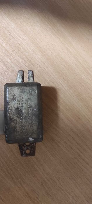 Реле зарядки газ  зил