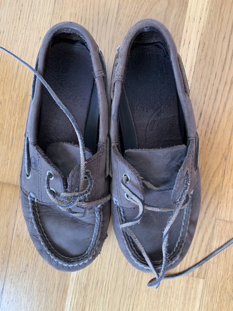 Sapatos de vela Timberland tamanho 33