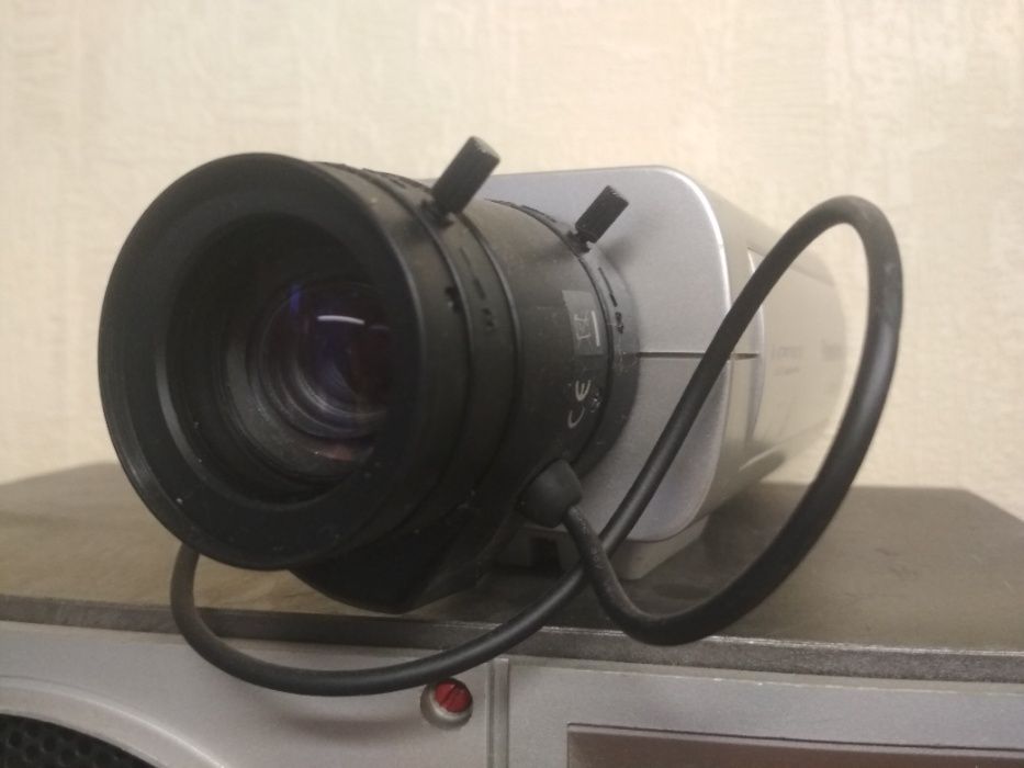IP-камера видеонаблюдения Panasonic WV-SP509 фокусное до 50 мм