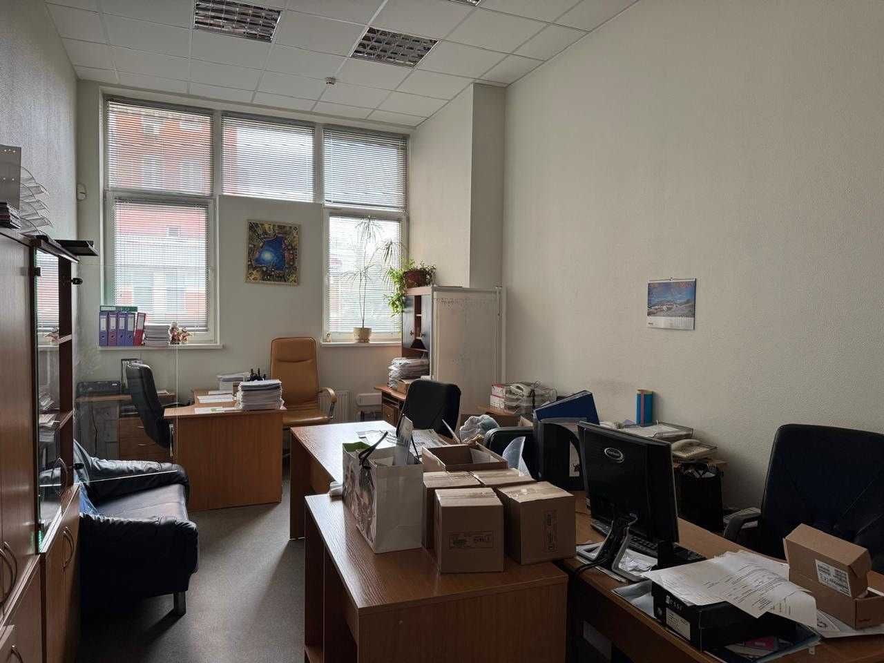 Оренда Комерційне приміщення 100 м² Фасад КПІ