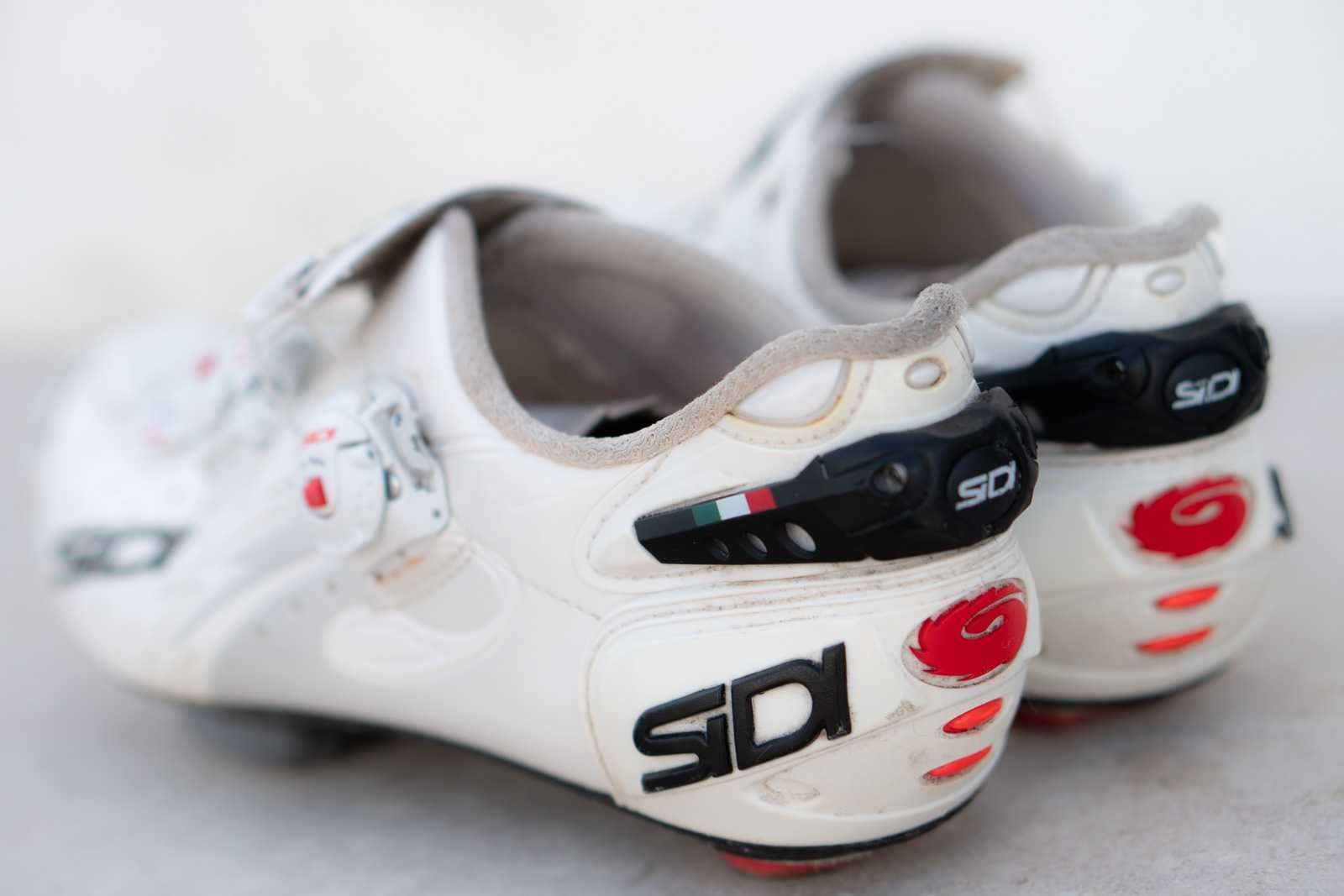 Sapatilhas de Ciclismo Sidi Wire Carbon – Tamanho 39 EU – Brancas
