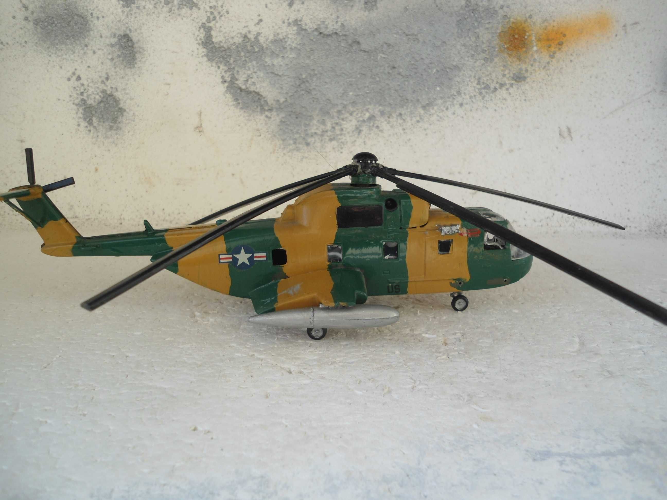 Helicóptero KIT militar ver fotos e descrição