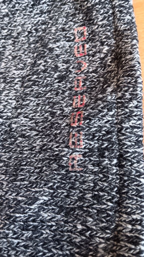 Sweterek ,wełna Reserved r.36/38