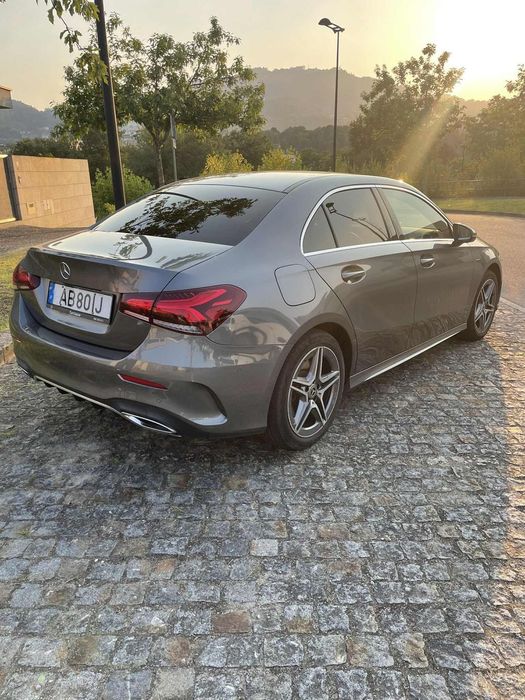 Mercedes-Benz A 250 Limousine e AMG Line