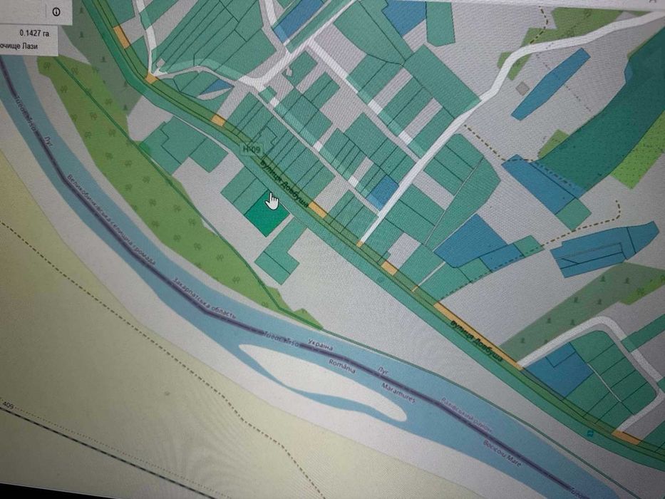 Продається земельна ділянка в с. Широкий Луг