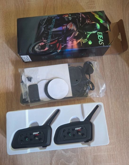 Qaurora V6 BT Interphone 1200m interkom motocyklowy.