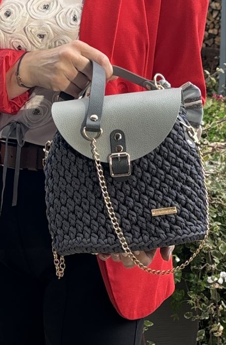 Torebka wykonana na szydełku