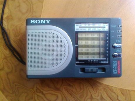 Радиоприемник Sony ICF-SW28.