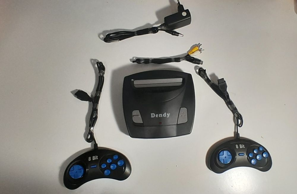 Продам ігрову приставку DENDY MASTER+195 игр