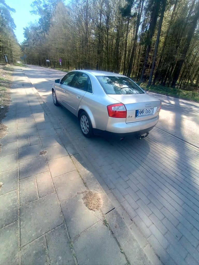 Audi a4 b6 2.0. .