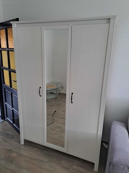 szafa IKEA 3 drzwiowa z lustrem - możliwy transport