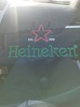 Neon publicitário HEINEKEN