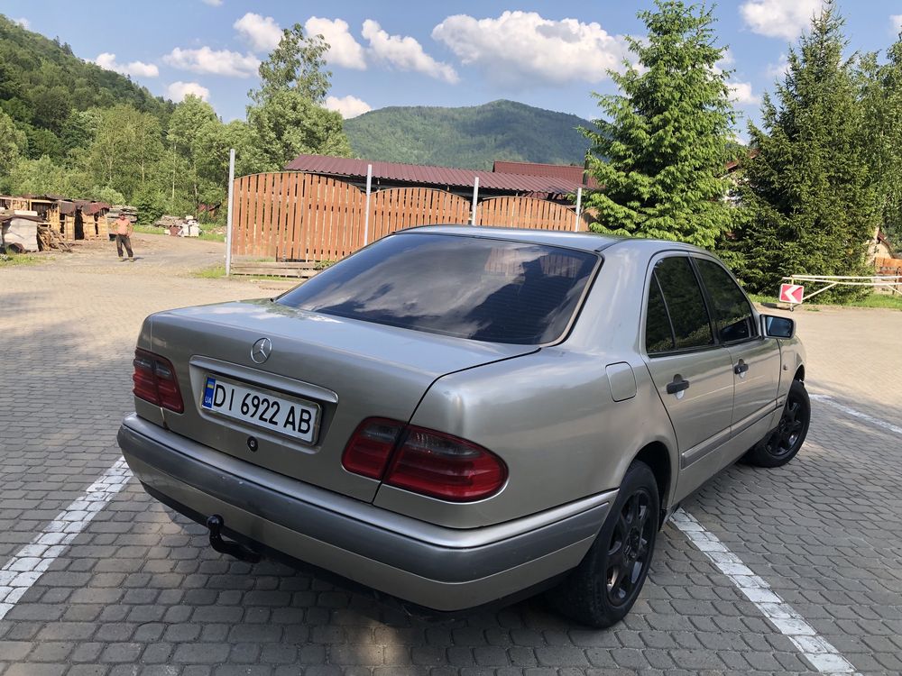 Mercedes W210 (Обмін)