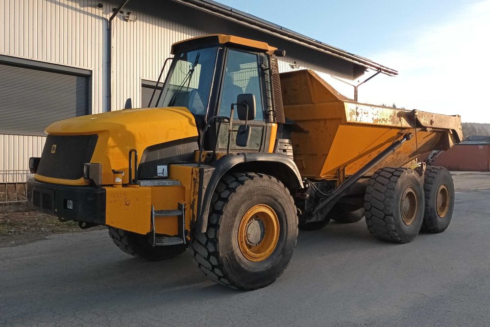 Wozidło JCB 722. Silnik Cummins. Mosty ZF. Klapa.Ładne opony.Transport