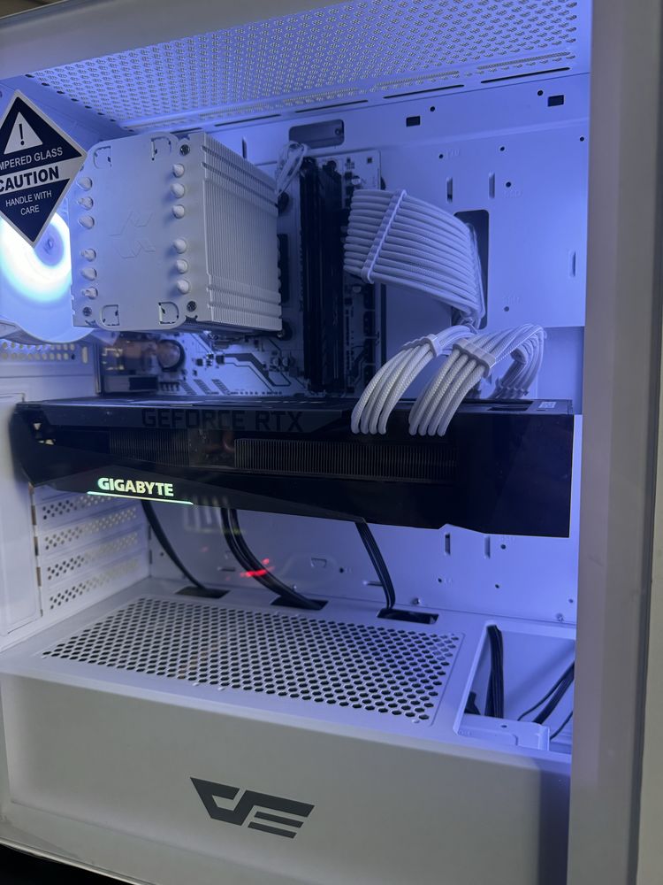Komputer Ryzen 5 5600 / RTX 3070 Ti / 16GB RAM / SSD M.2