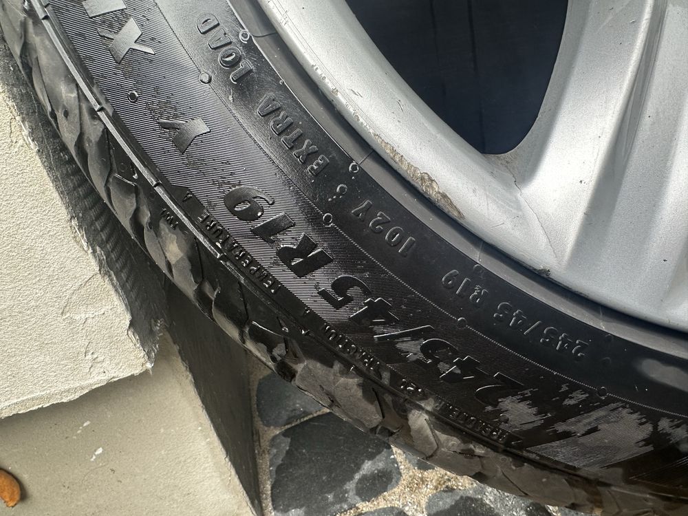 Komplet felg BMW 5GT, opony letnie 255/45 i 275/40  R19, stan dobry