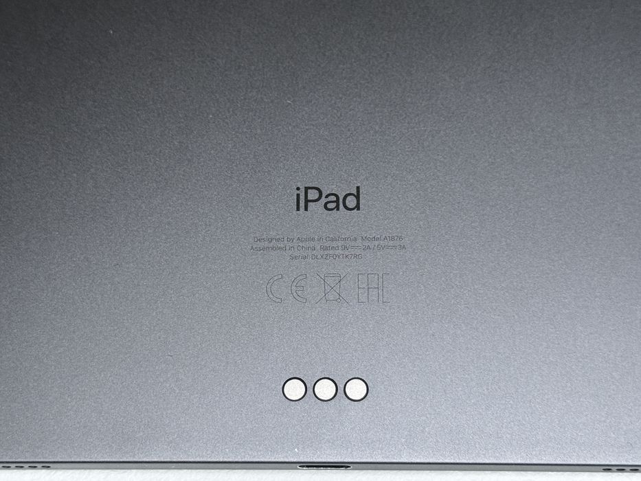 iPad Pro 12.9 3. gen. (A1876) - uszkodzony - faktura VAT 23%