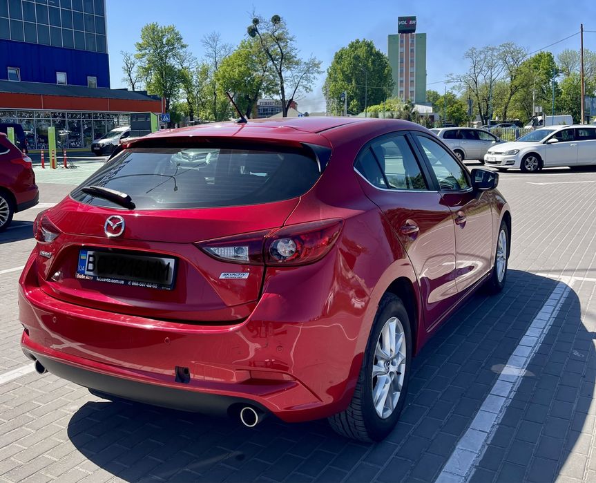 Mazda 3 skyactiv drive.