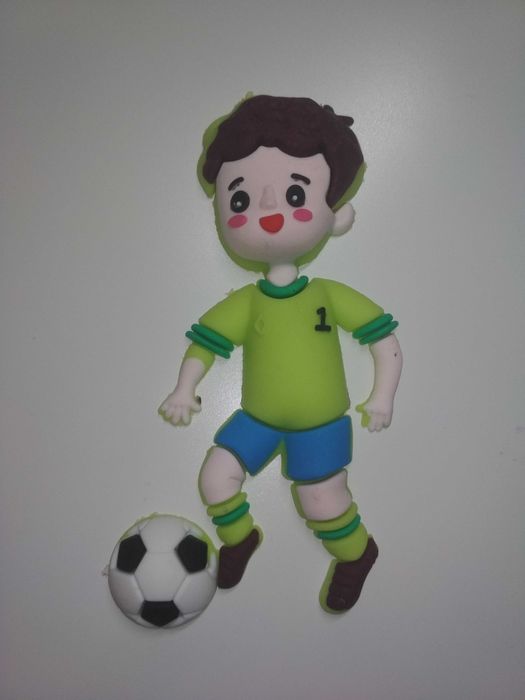 Топер, фігурка на торт футболіст